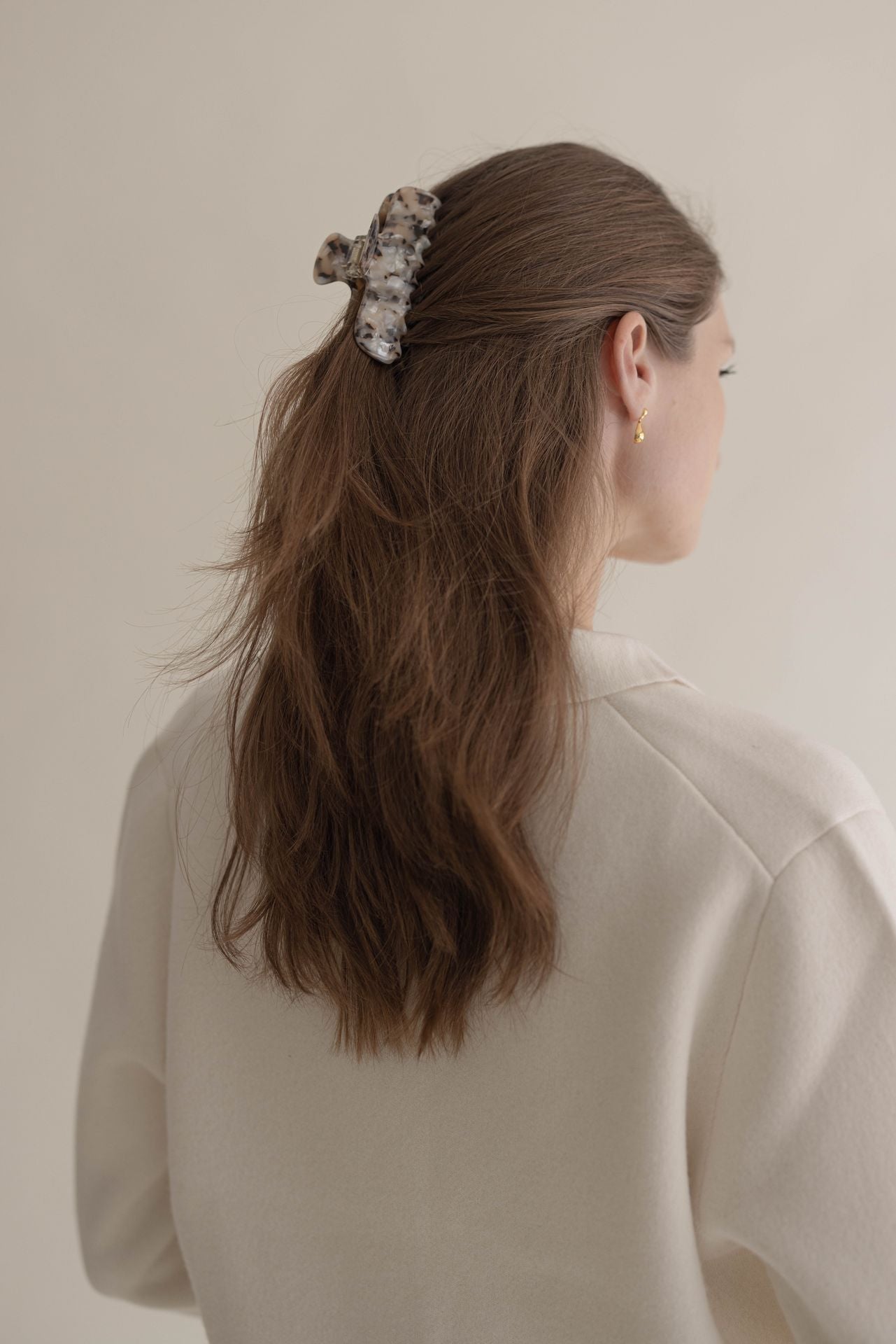 HAIR CLAW CLASSIC OYSTER PETIT