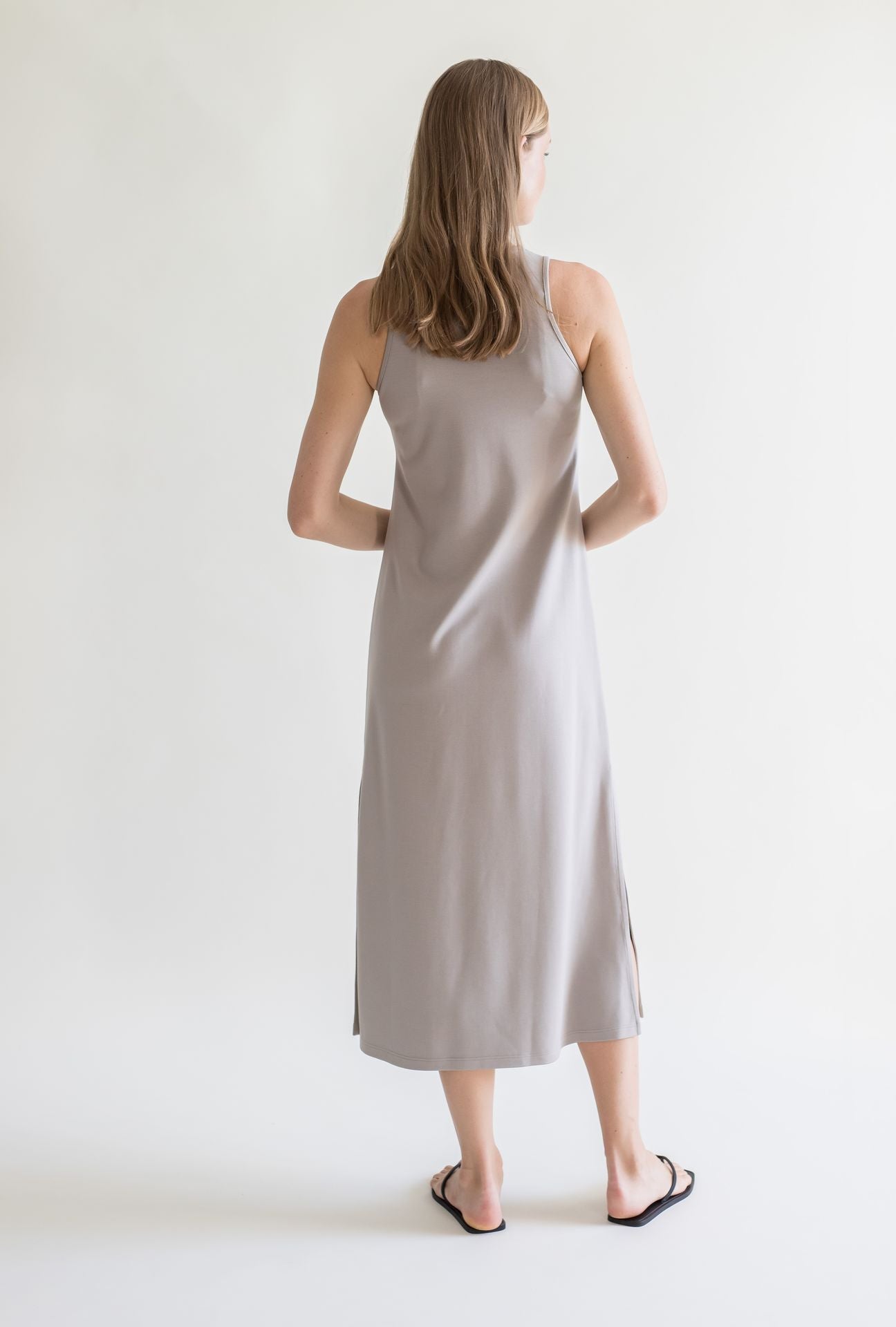 LINDA DRESS TAUPE