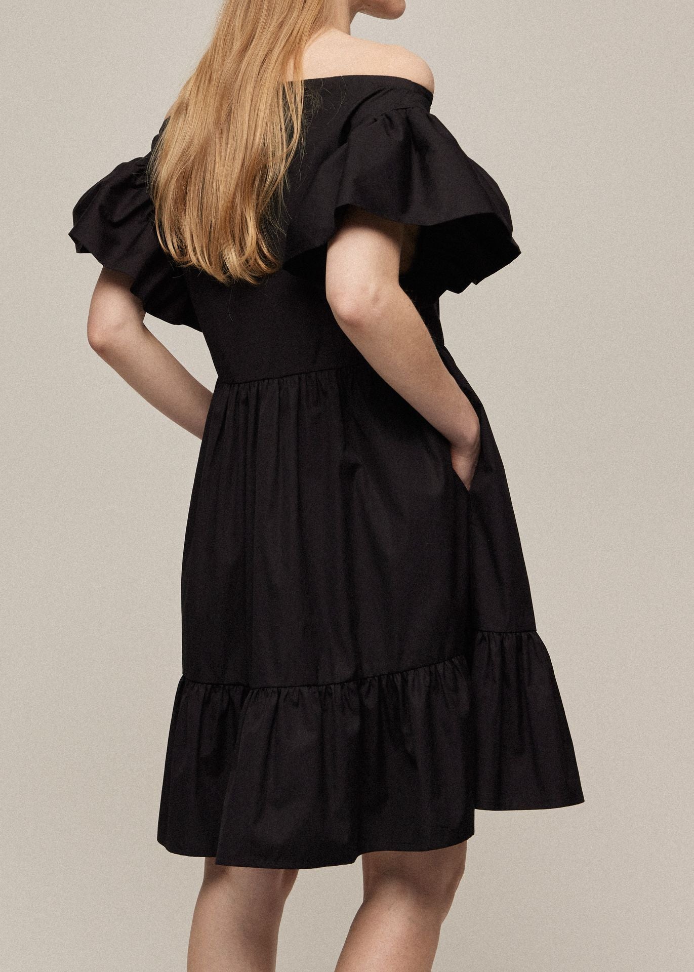 LISA DRESS BLACK