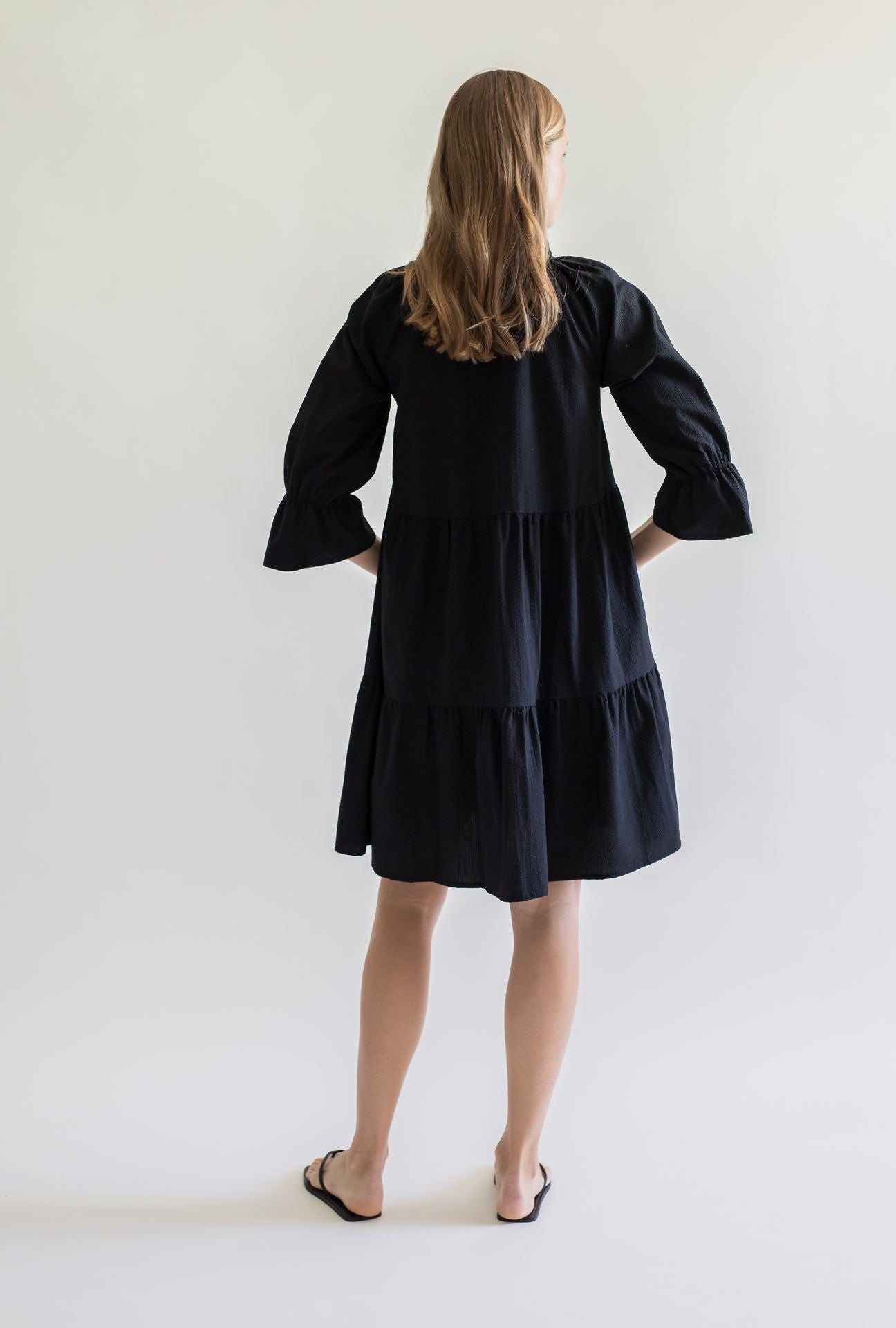 RUFFLED DRESS BLACK