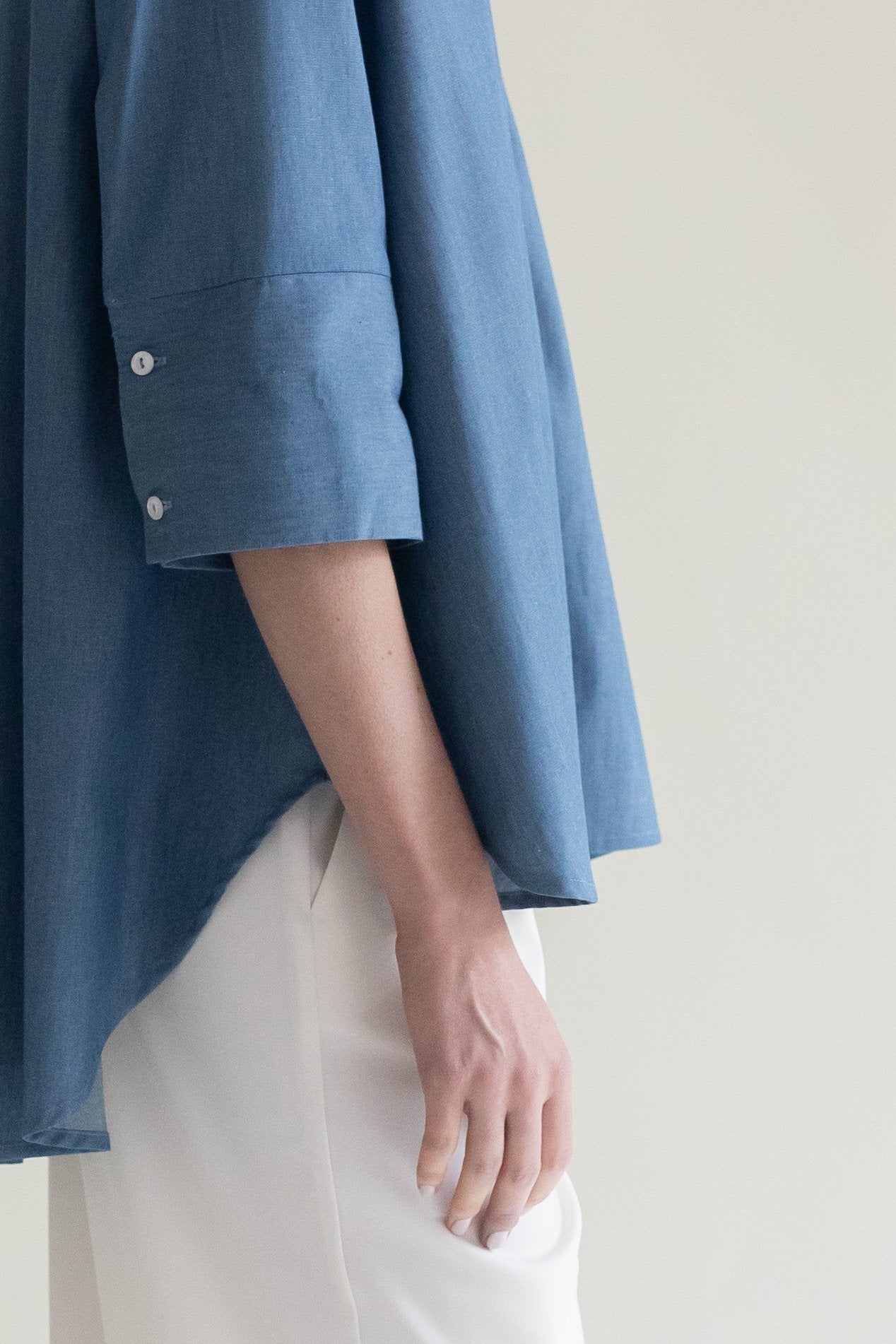 CLASSIC SHIRT W/ TWIST CLEO