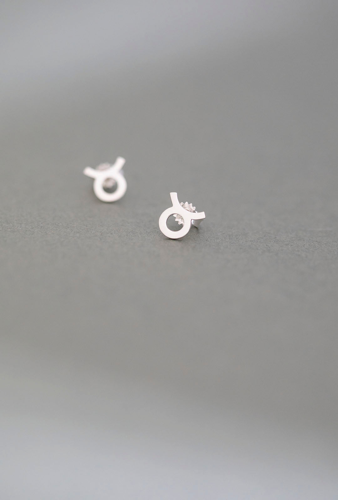 ZODIAC STUD EARRINGS TAURUS SILVER
