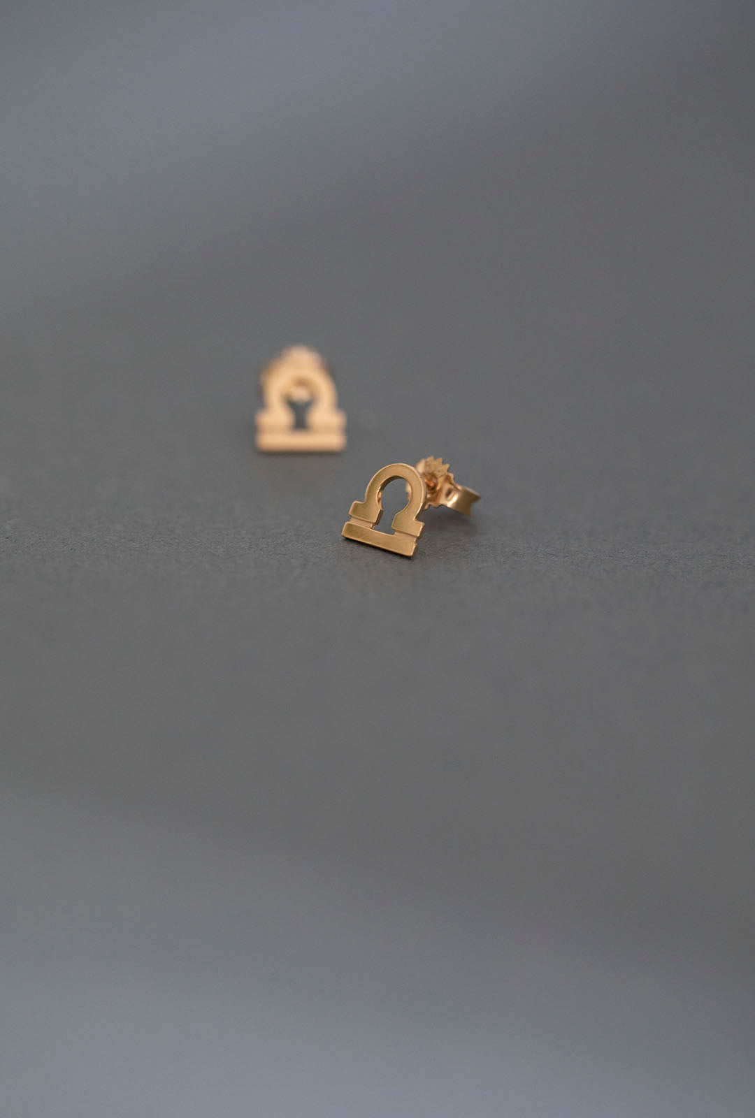 ZODIAC STUD EARRINGS LIBRA GOLD