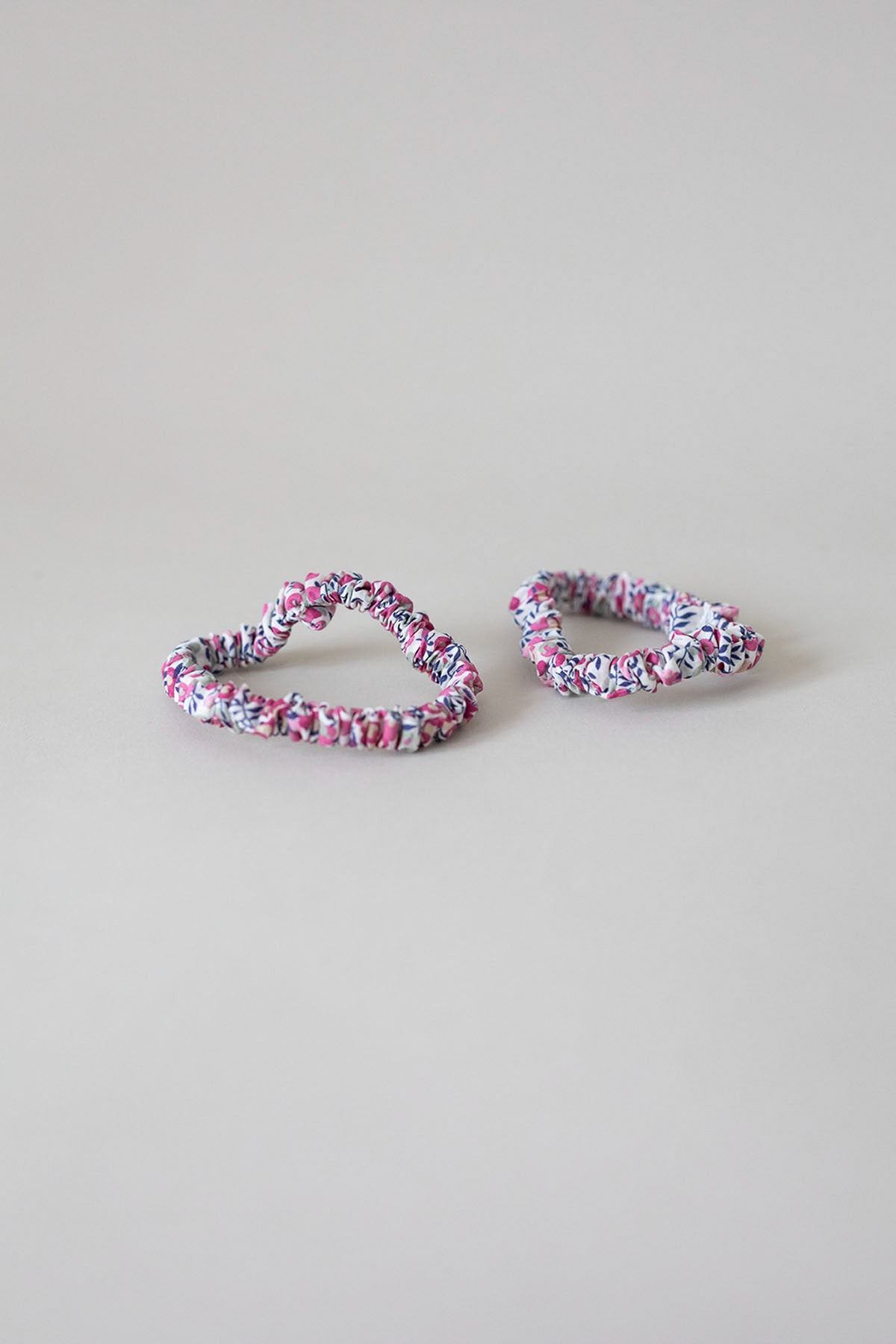 SKINNY SCRUNCHIES HELSINKI ATELIER LIBERTY WILTSHIRE BUD