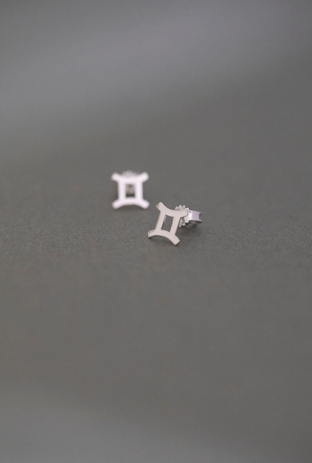 ZODIAC STUD EARRINGS GEMINI SILVER