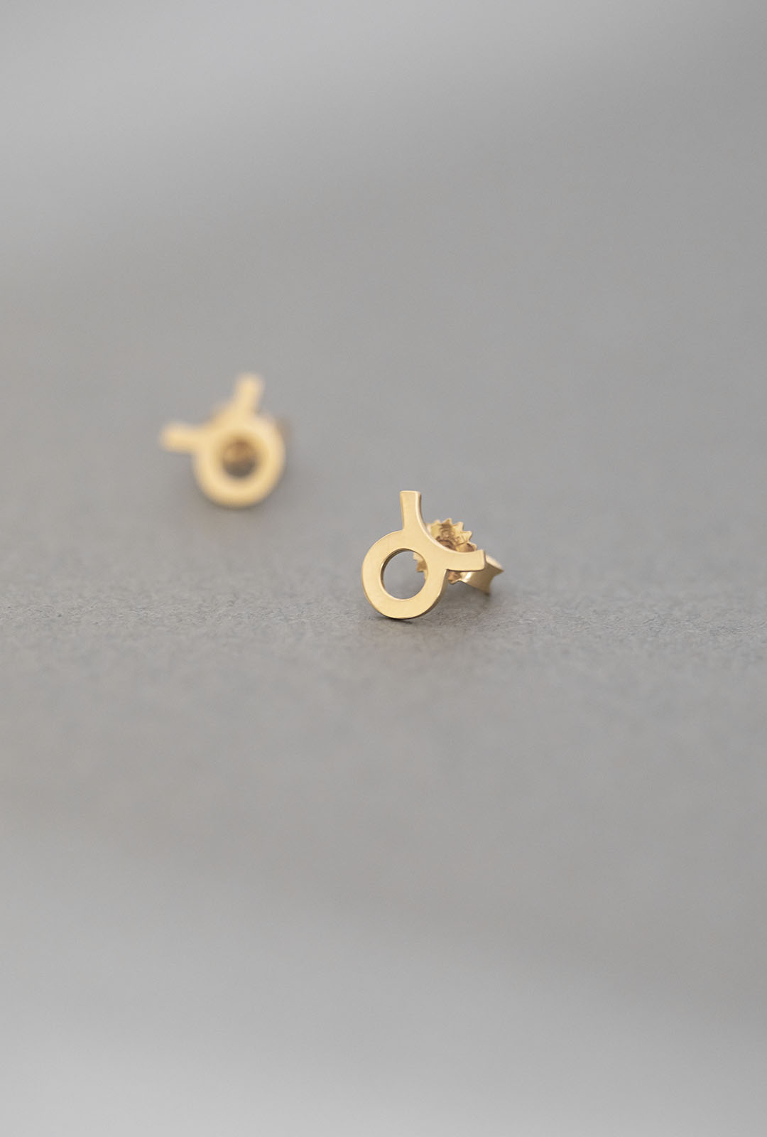 ZODIAC STUD EARRINGS TAURUS GOLD