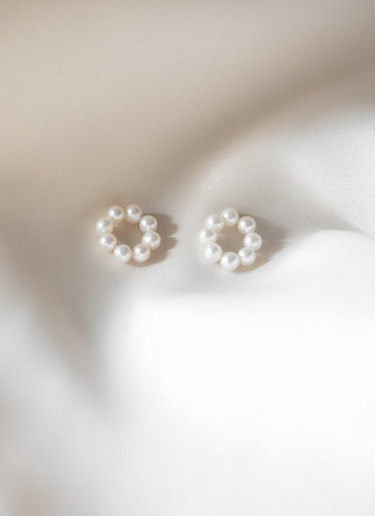 ADD-ON HOOP WITH PEARLS