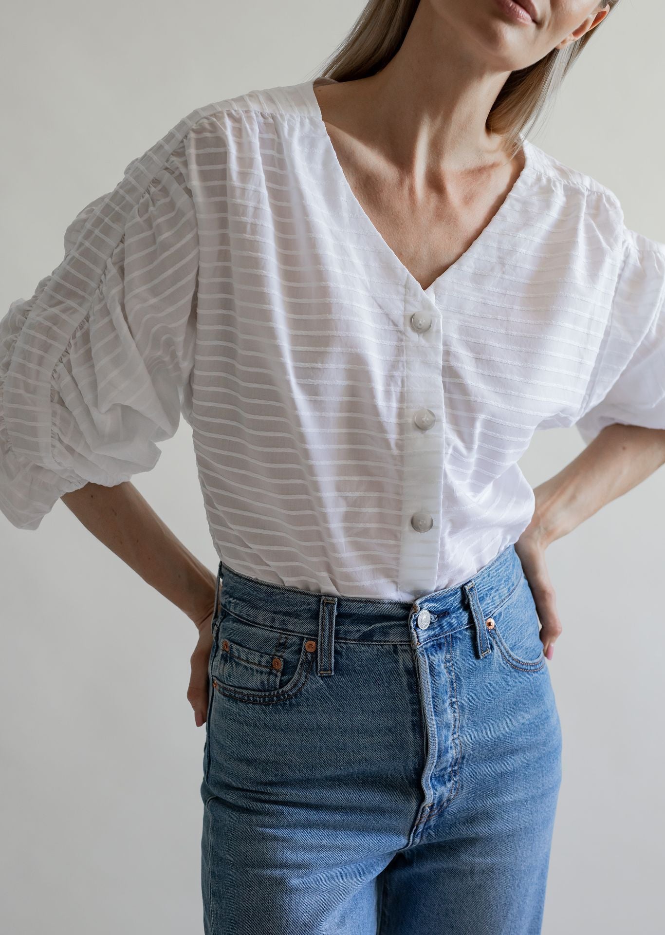 BALLOON SLEEVE BLOUSE