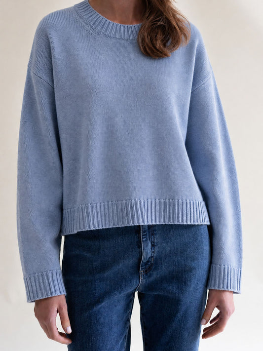 CREW NECK LINEN CLOUD BLUE