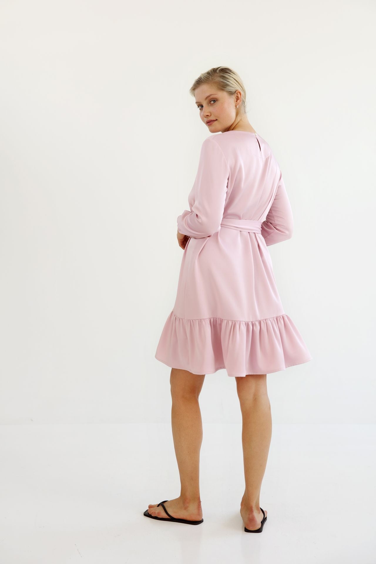 FRILL DRESS ROSE