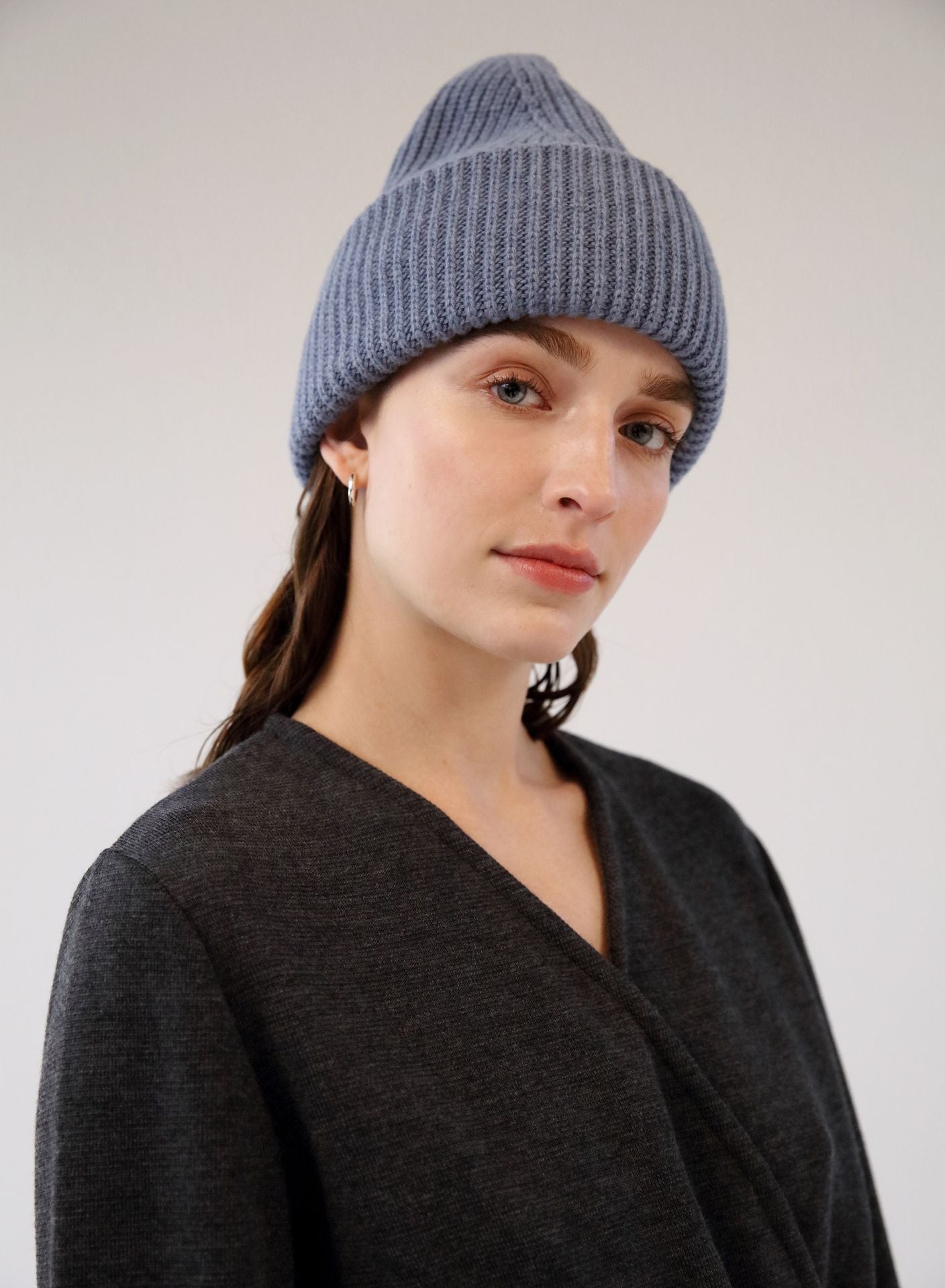 MERINO BEANIE STEEL BLUE