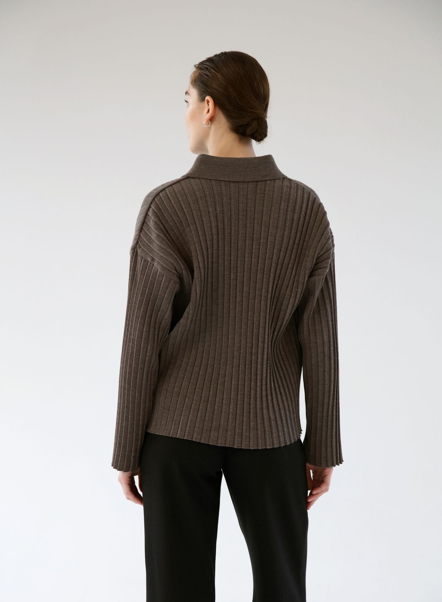 MERINO CARDIGAN PLEATED COFFEE