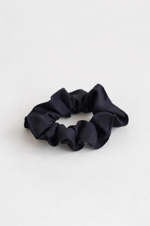 SCRUNCHIE ATELIER BLACK