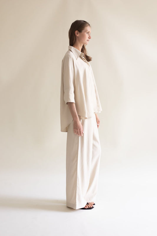 CLASSIC SHIRT W/ TWIST SAND
